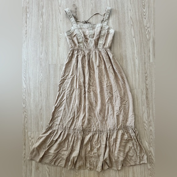 Pinkblush embroidered midi dress nwot - Picture 4 of 4